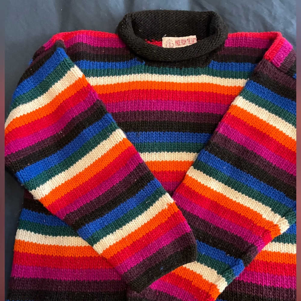 Vintage!! 70’s wool sweater- keep warm- keep your style! ☮️ - Picture 2 of 6